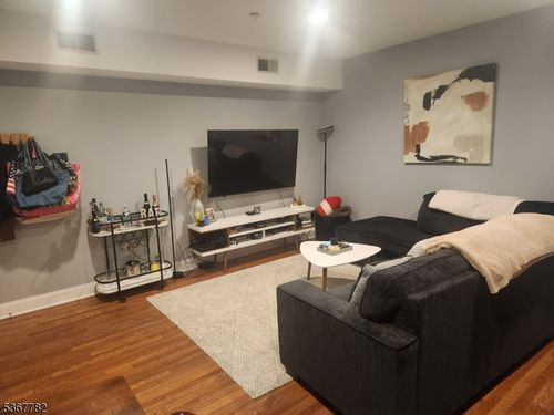 apt-2b-450 Park Ave, Scotch Plains, NJ, 07076-1774 | Card Image