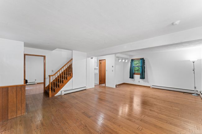 120 Pulaski Hwy, House other with 3 bedrooms, 2 bathrooms and 1 parking in Ansonia CT | Image 4