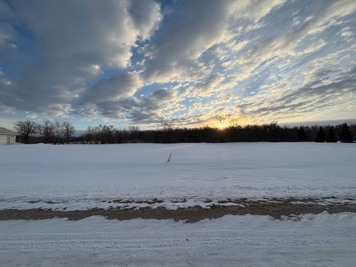 1502 Oakland Park Rd, Thief River Falls, MN, 56701-4502 | Card Image