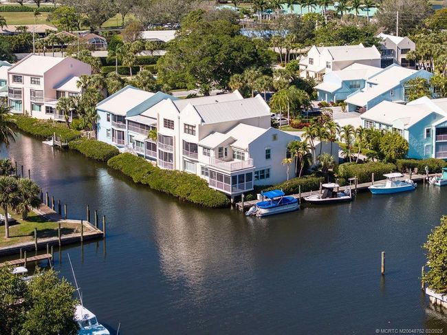 APT-16 - 3901 Saint Lucie Blvd, Condo with 2 bedrooms, 3 bathrooms and 1 parking in Stuart FL | Image 32