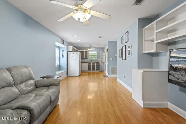 2nd living space | Image 15