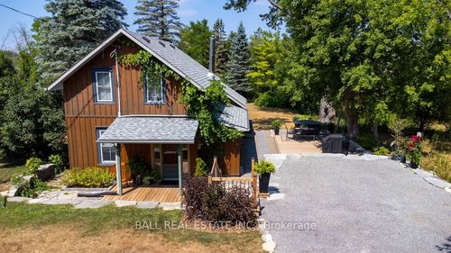 72 Oxford St, Lakefield, ON, K0L2H0 | Card Image
