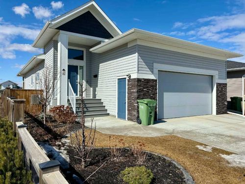 36 Thorkman Ave, Red Deer, AB, T4P0Y8 | Card Image