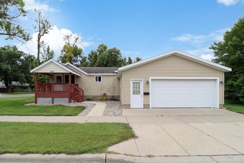 803 Minnesota St, Paynesville, MN, 56362-1122 | Card Image