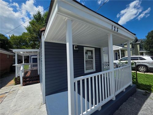 123 Wall St, Portsmouth, VA, 23702-1037 | Card Image