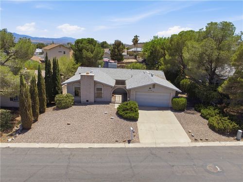 590 Ridgecrest Dr, Kingman, AZ, 86409-6914 | Card Image