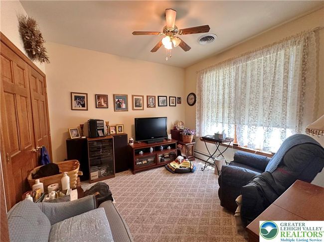 1437 Nectarine Rd, House other with 6 bedrooms, 4 bathrooms and null parking in DANIELSVILLE PA | Image 15