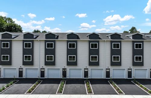 11-33 Main St, Meriden, CT, 06451-5116 | Card Image