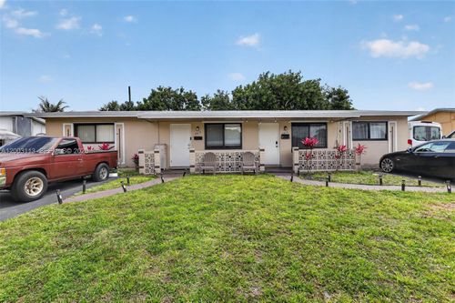 5814 Cleveland St, Hollywood, FL, 33021-5147 | Card Image