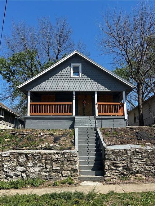 505 Wallace Ave, Kansas City, MO, 64125-1259 | Card Image