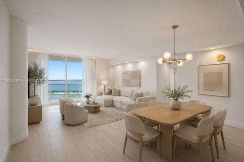 3105-2101 Brickell Ave, Miami, FL, 33129-2156 | Card Image