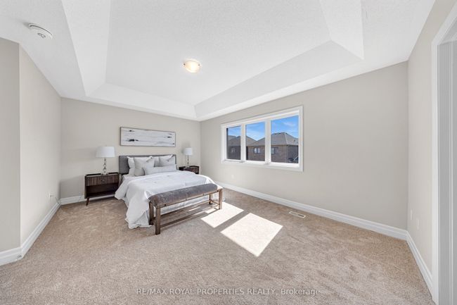 9 Av Micklefield, House other with 4 bedrooms, 3 bathrooms and 2 parking in Whitby ON | Image 26