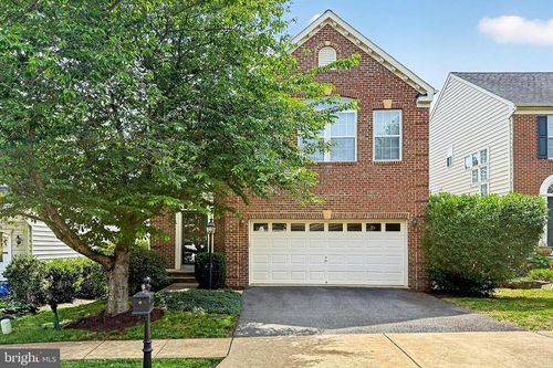 15012 Danehurst Cir, GAINESVILLE, VA, 20155-4442 | Card Image