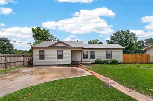 2303 N Cleveland St, Dayton, TX, 77535-1657 | Card Image