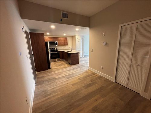 210-4424 S Texas Ave, ORLANDO, FL, 32839 | Card Image