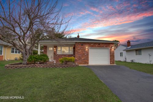 9 Port Royal Dr, Toms River, NJ, 08757-3922 | Card Image