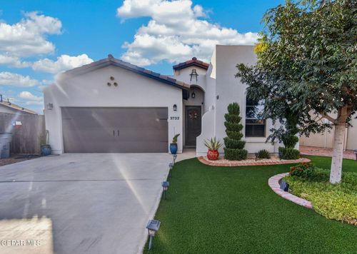 3733 Loma Adriana Dr, El Paso, TX, 79938-1235 | Card Image
