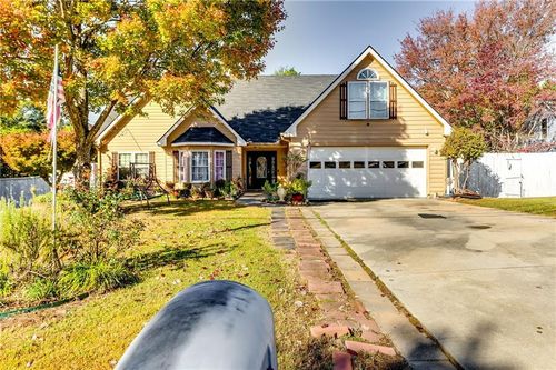 1245 Shamrock Hill Cir, Loganville, GA, 30052-5308 | Card Image