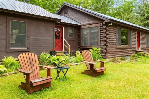 6 Dwyers Camp Rd, North Bennington, VT, 05257-9619 | Card Image