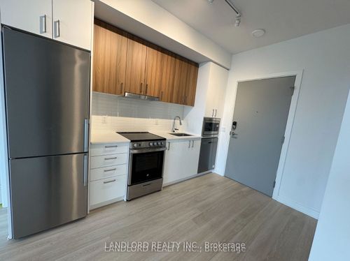 a-702-30 Upper Mall Way, Vaughan, ON, L4J0L8 | Card Image