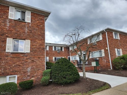 104 N Beverwyck Rd, Parsippany, NJ, 07054-2232 | Card Image