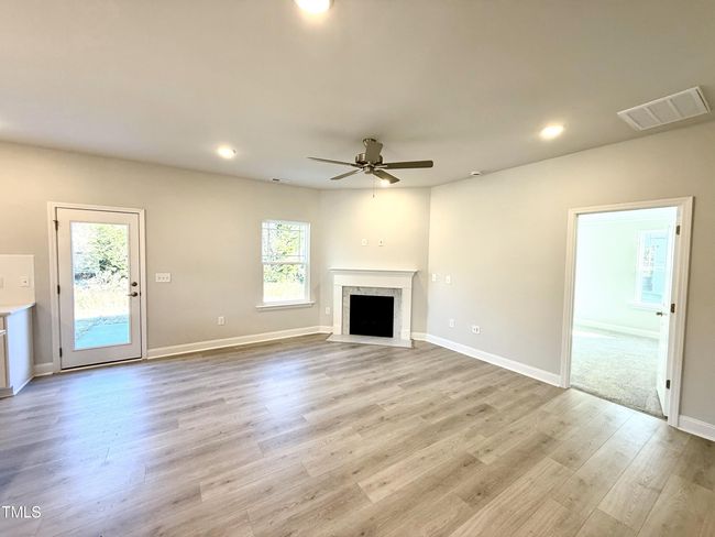 family room | Image 8