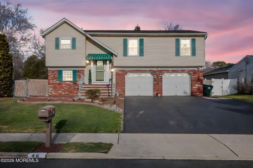 48 Hedgewood Rd, Howell, NJ, 07731-2206 | Card Image