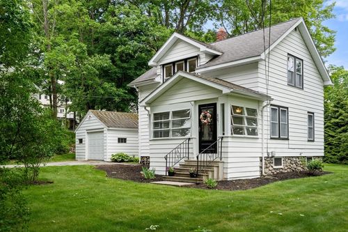 107 Winter Hill Rd, Holden, MA, 01520-1484 | Card Image