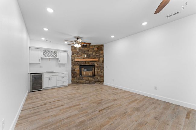 Lower Level Family Room with Wet Bar | Image 31