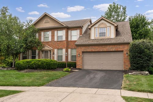 7050 Kellogg Dr, Powell, OH, 43065-8060 | Card Image