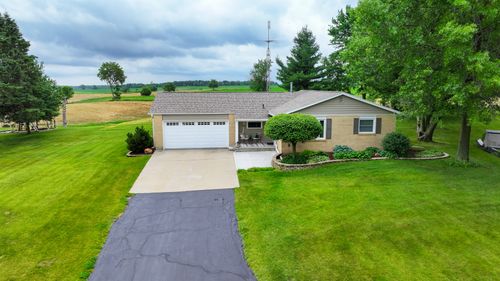 24165 Hillcrest Dr, Sterling, IL, 61081-9248 | Card Image