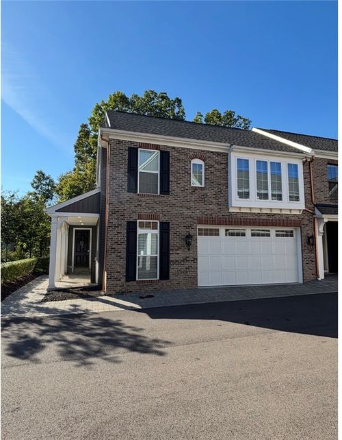 701 England Rd, Cranberry Twp, PA, 16066-2902 | Card Image