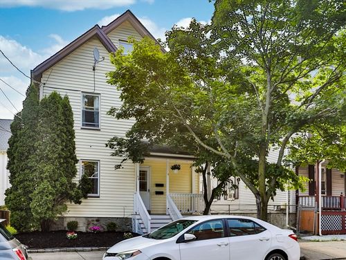 54 Green St, Malden, MA, 02148-7428 | Card Image