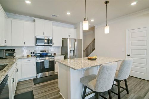 321 Skye Ln, Cartersville, GA, 30121-1707 | Card Image