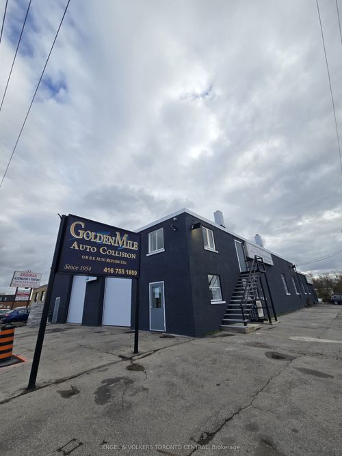 31 Comstock Rd, Scarborough, ON, M1L2G6 | Card Image