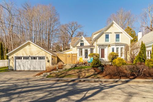 107 Bay View Street, Camden, ME, 04843 | Card Image