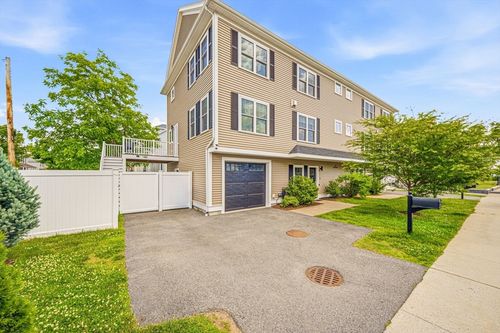 1-4 Boynton St, Waltham, MA, 02453-2811 | Card Image
