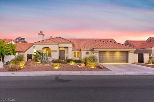 2900 Crown Ridge Dr, Las Vegas, NV, 89134-8520 | Card Image