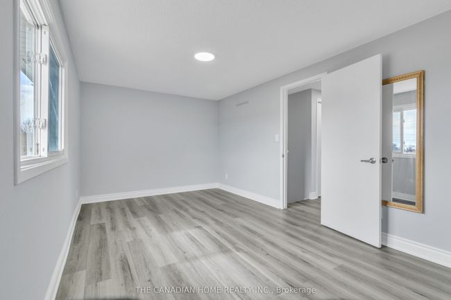 6596 Harmony Ave, House attached with 4 bedrooms, 2 bathrooms and 3 parking in Niagara Falls ON | Image 32