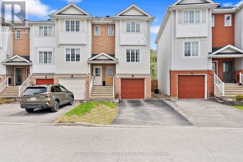 96 Manhattan Crescent, Ottawa, ON, K2C4B7 | Card Image