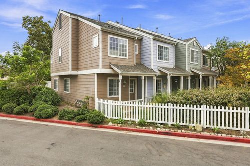 apt-26-4692 Carpinteria Ave, CARPINTERIA, CA, 93013-3328 | Card Image