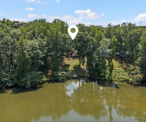 2226 Highland Dr, Powhatan, VA, 23139-6126 | Card Image