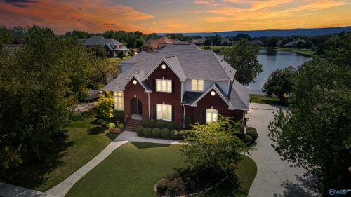 3126 Haddonstone Dr Se, Owens Cross Roads, AL, 35763-8434 | Card Image