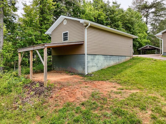 497 Hidden Lake Rd, Home with 2 bedrooms, 2 bathrooms and 2 parking in Blairsville GA | Image 43
