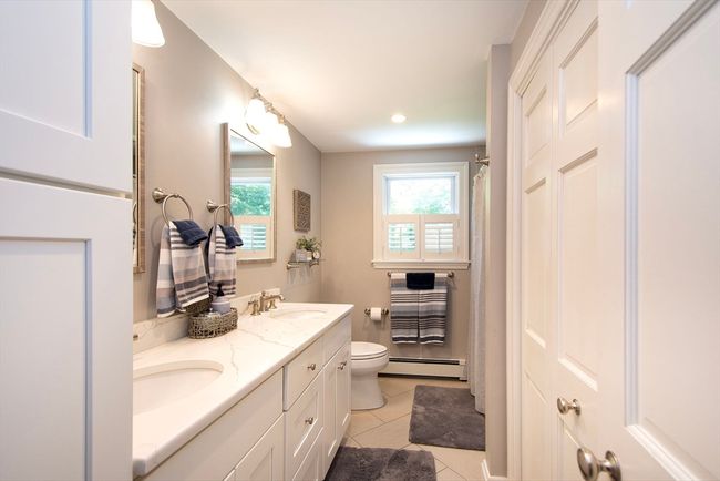 2 - 476 King St, Condo with 2 bedrooms, 2 bathrooms and 4 parking in Cohasset MA | Image 17