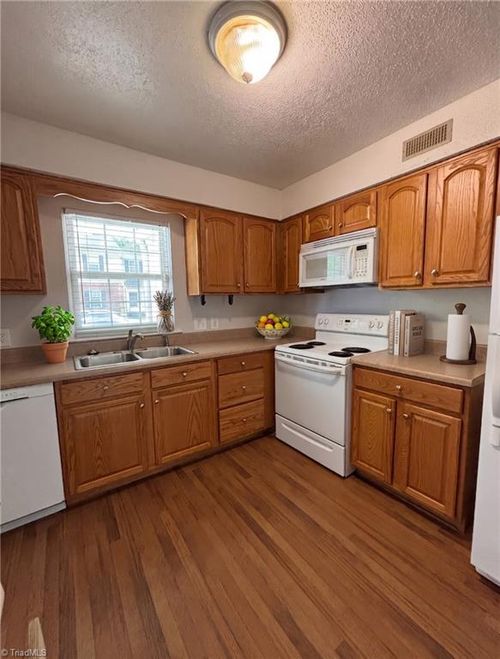 4743 Champion Ct, Greensboro, NC, 27410-6101 | Card Image