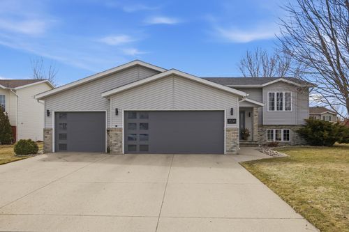 3534 42nd Ave S, Fargo, ND, 58104-6669 | Card Image