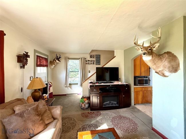 Living Room | Image 8