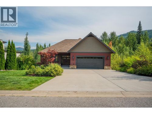 807 White Tail Dr, Rossland, BC, V0G1Y0 | Card Image