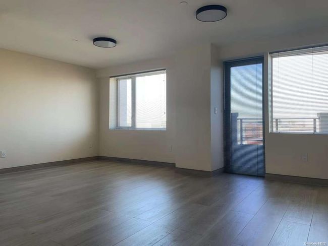 APT-12D - 37-20 Prince St, Condo with 2 bedrooms, 1 bathrooms and null parking in Flushing NY | Image 6